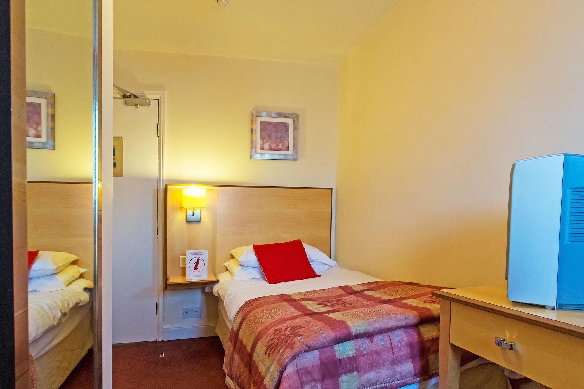Clifton Hotel Скарборо Екстер'єр фото